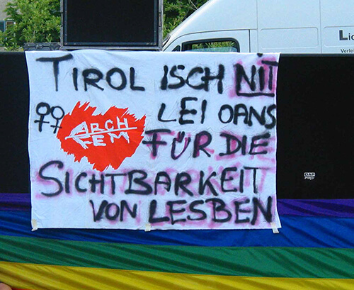Transparent „Tirol isch nit lei oans – für die Sichtbarkeit von Lesben“